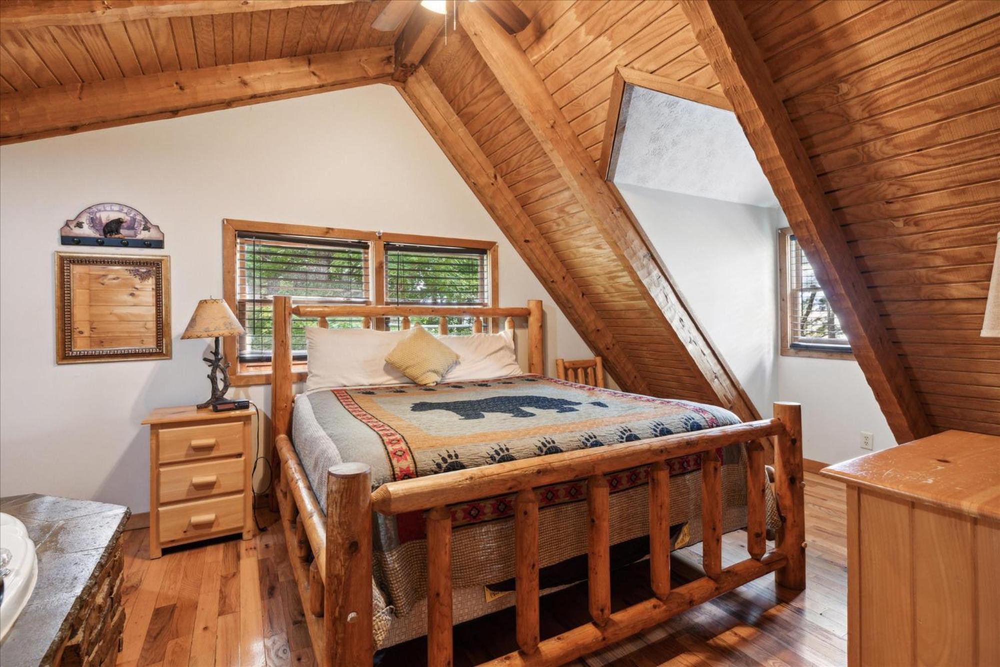 A Charming Cabin, Pool, Firepit, Hot Tub-Jacuzzi Gatlinburg Zewnętrze zdjęcie